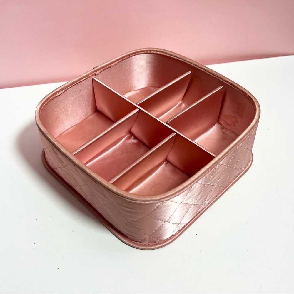 Vintage 80s retro art deco pink satin quilted lingerie organizer